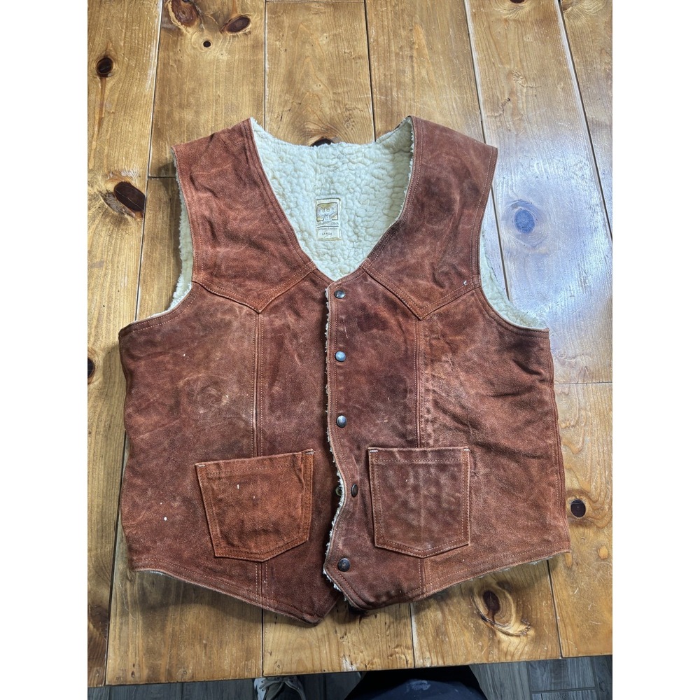 Vintage Sheyenne Men's Large Brown Suede Sherpa Lined Western Vest‎ Snap Front